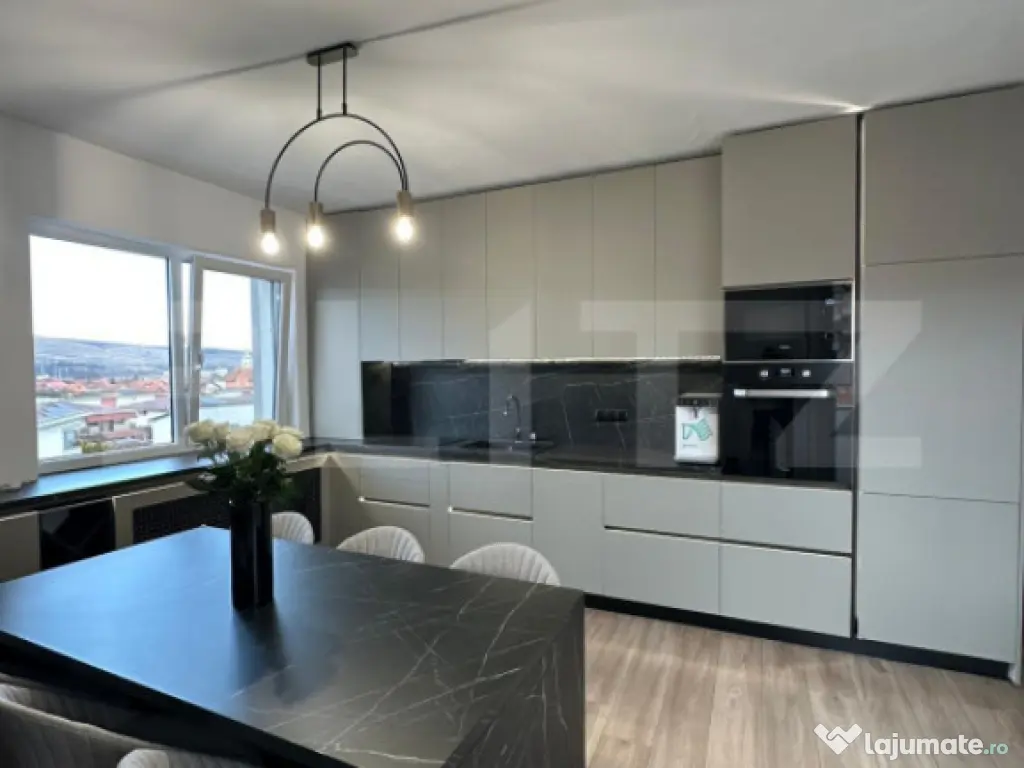 Apartament modern cu 3 camere, 60 mp, parcare, zona Eroilor