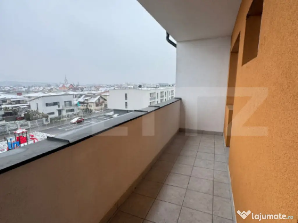 Apartament modern cu 3 camere, 60 mp, parcare, zona Eroilor