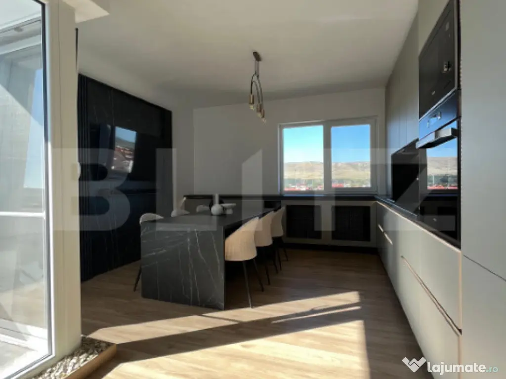 Apartament modern cu 3 camere, 60 mp, parcare, zona Eroilor