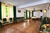 Complex turistic,afacere la cheie,3 vile, teren 7.700 mp,pan 