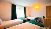 Complex turistic,afacere la cheie,3 vile, teren 7.700 mp,pan 