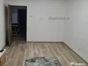 Decomandat renovat 2 camere sector 4 Resita 
