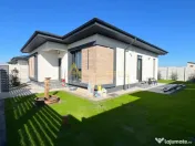 Casa individuala pe parter cu 4 camere // 2 bai // panouri 3 