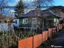 Casă cochetă, cu priveliște superbă asupra orașului ...