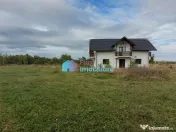 Casa cu 8450 mp teren in Solca 