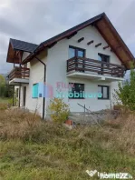 Casa cu 8450 mp teren in Solca