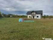 Casa cu 8450 mp teren in Solca