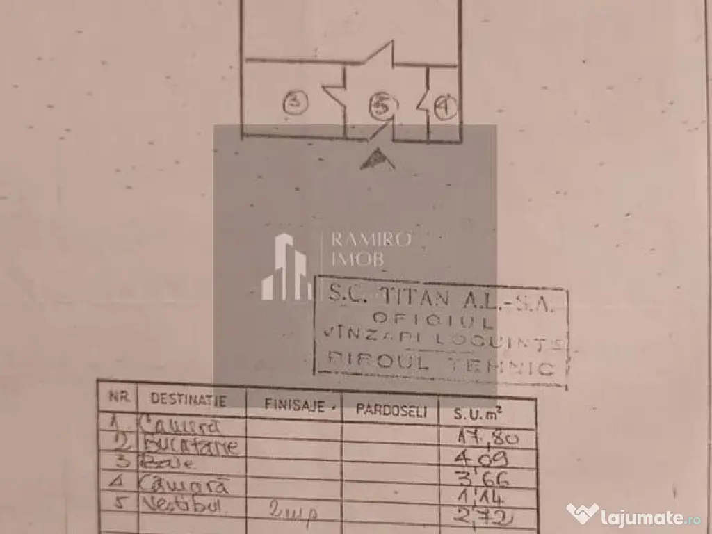 Garsoniera 34 mp zona Titan