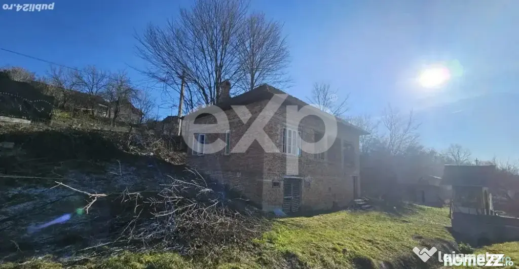 Casă 3 camere în Livezeni – Stâlpeni | 88 mp utili, ter