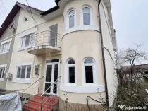 Casă tip duplex – 272 mp utili, 9 camere ,in zona Cetate