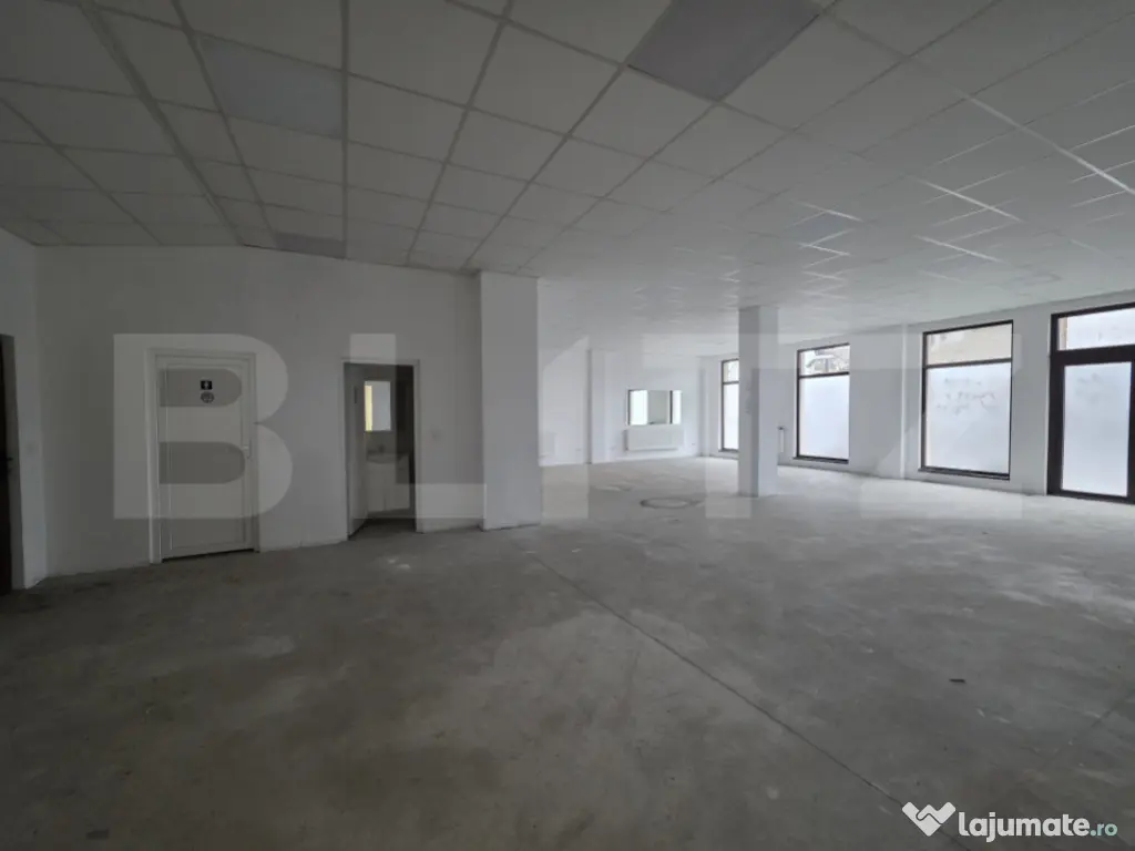Spatiu comercial de inchiriat, 270 mp, zona Semicentral
