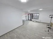 Spațiu comercial cu locuri de parcare. 