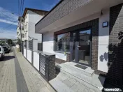 Spațiu comercial cu locuri de parcare. 