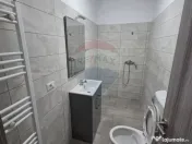 Spațiu comercial cu locuri de parcare. 