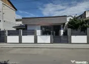 Spațiu comercial cu locuri de parcare. 