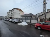 Spațiu comercial cu locuri de parcare. 