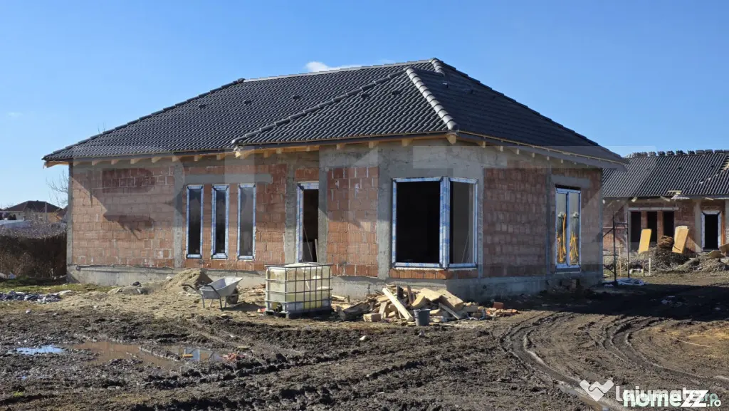 Casa de Vanzare, Unirea