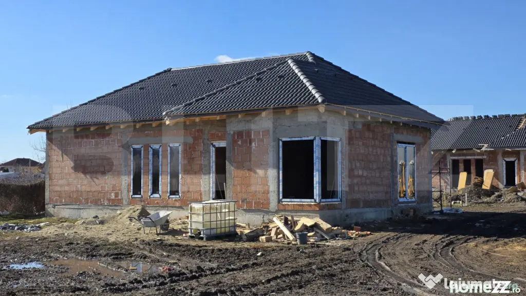 Casa de Vanzare, Unirea