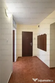 Apartament 3 camere | decomandat | etaj 1- zona Astra-Vulturului