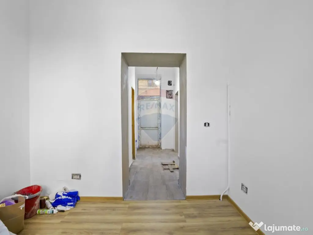 Apartament cu 2 camere de vânzare în zona Ultracentral,...