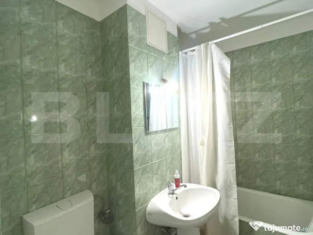 Apartament spațios cu 4 camere, situat în zona Dalas din A