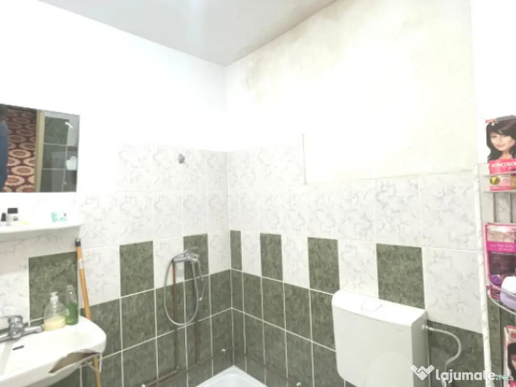 Apartament spațios cu 4 camere, situat în zona Dalas din A