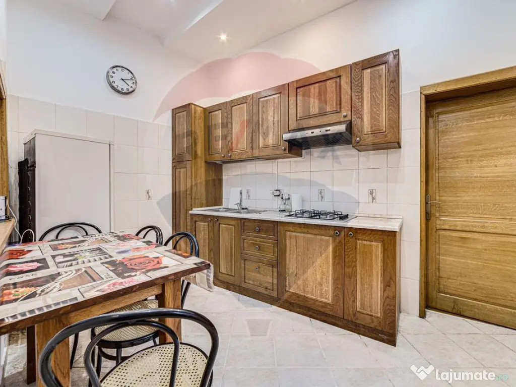 Apartament cu 2 camere de închiriat, zonă Ultracentrală