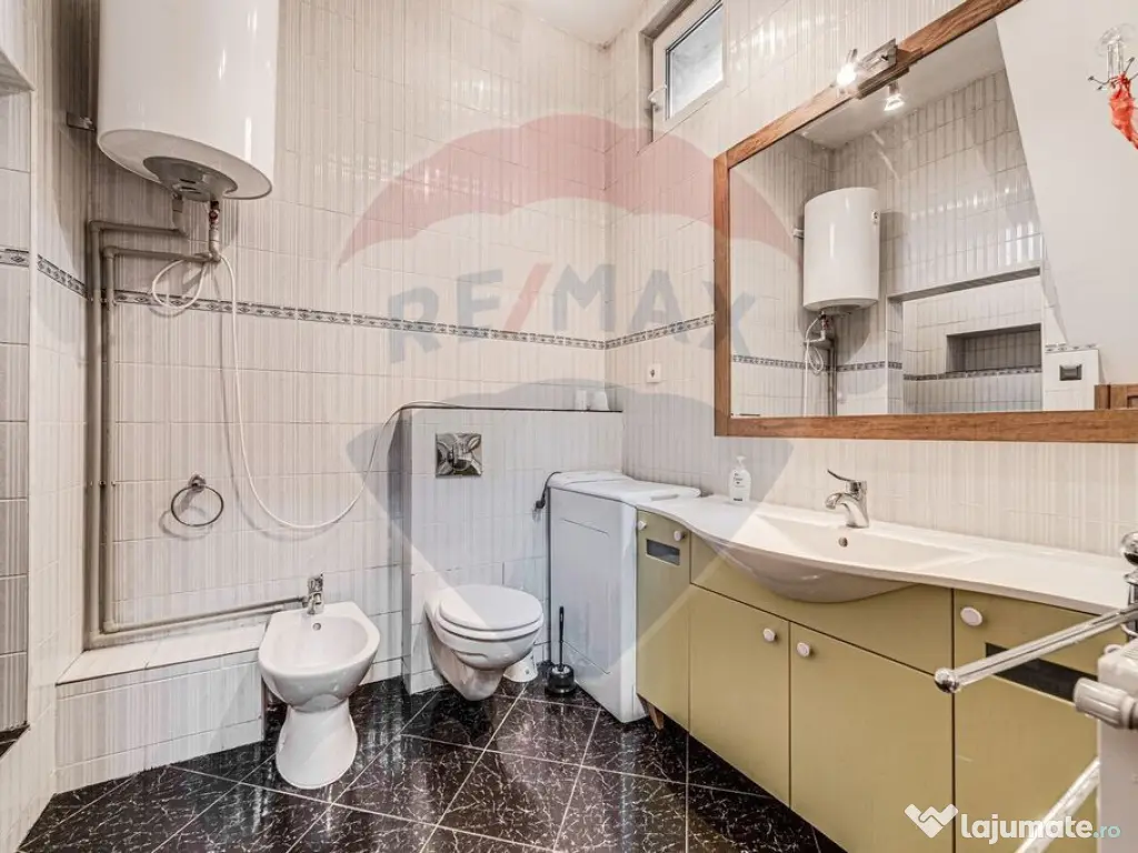 Apartament cu 2 camere de închiriat, zonă Ultracentrală