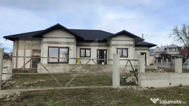 Casa individuala pe parter, Danila, 1300 mp teren, 4 camere