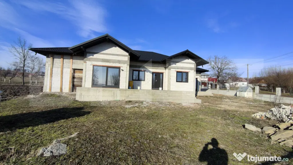 Casa individuala pe parter, Danila, 1300 mp teren, 4 camere