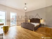 Apartament de 3 camere, 100mp, parcare, ultrafinisat, zon... 