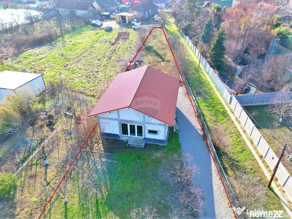 Casă 3 camere de vânzare în Miniș, jud. Arad