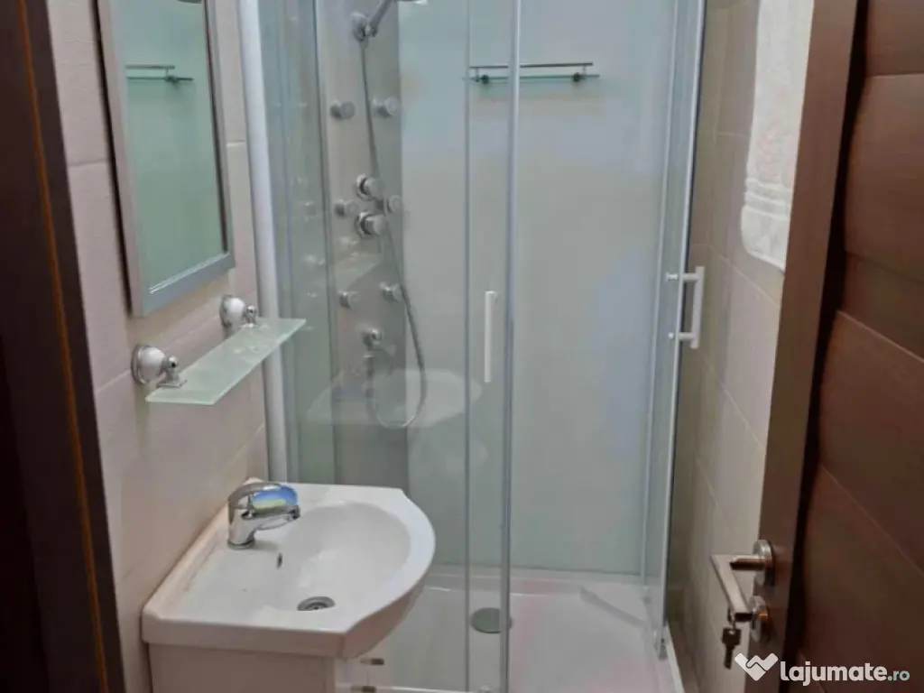 Garsoniera la prima inchiriere, renovata, ultracentrala, zon