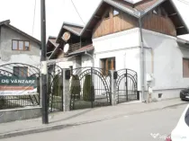 Casa de vanzare, 160 mp, zona Centrala