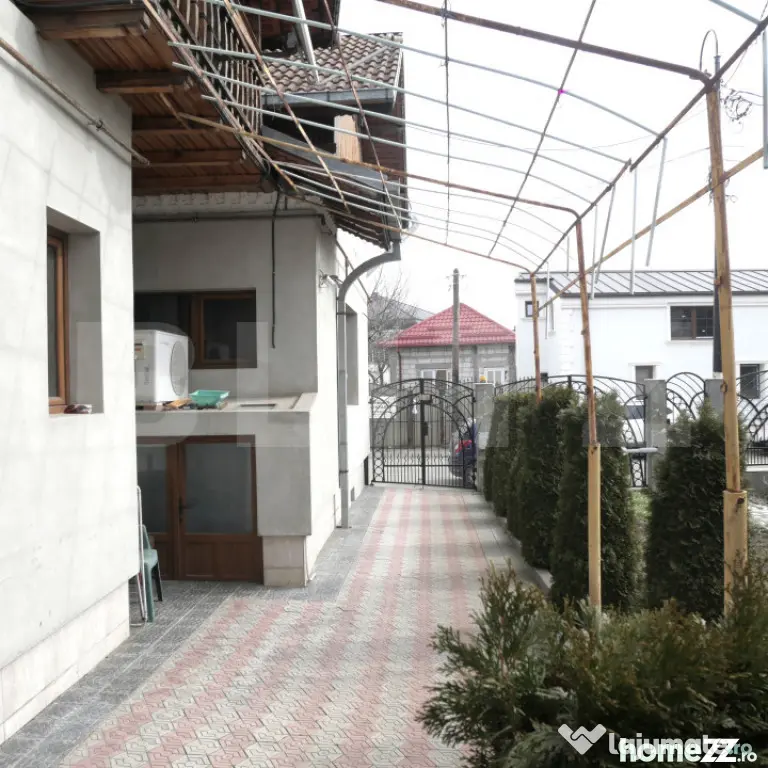 Casa de vanzare, 160 mp, zona Centrala
