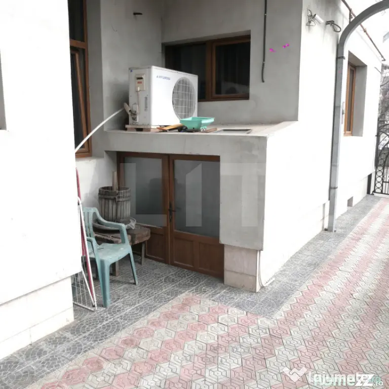 Casa de vanzare, 160 mp, zona Centrala