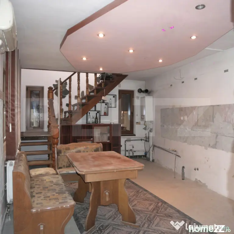 Casa de vanzare, 160 mp, zona Centrala
