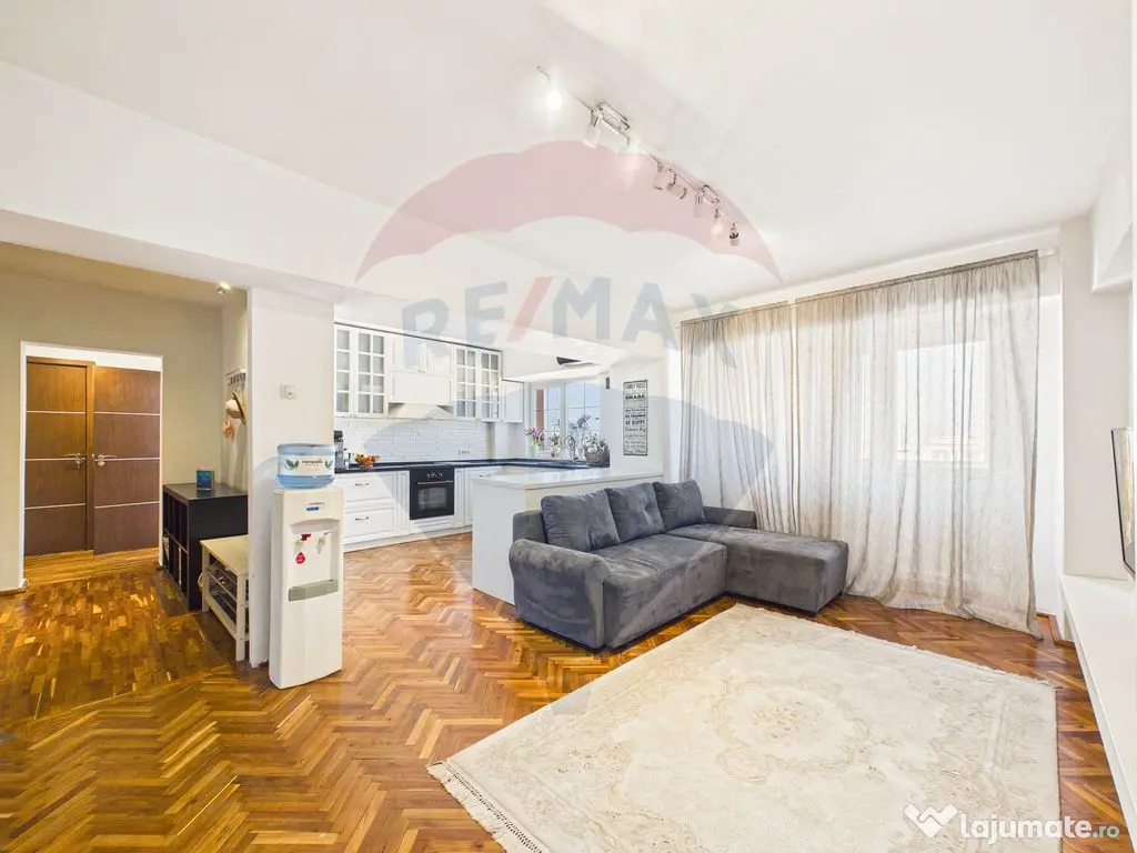 Apartament de 3 camere cu priveliste - zona Stefan Cel Mare