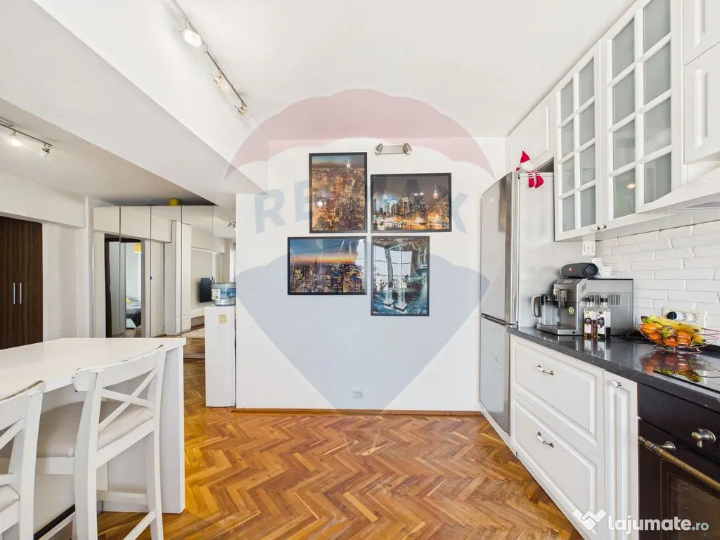 Apartament de 3 camere cu priveliste - zona Stefan Cel Mare