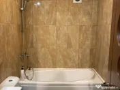 P-Ta Revolutiei, 2 camere, decom., etaj 1 