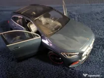 Macheta Mercedes-Benz GLA, 1:18 (Solido)
