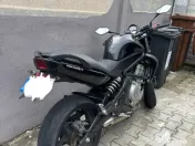 Motocicleta Kawasaki ER6N