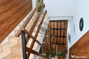 Pensiune la cheie de vanzare | 10 camere | Sacele, Brasov... 