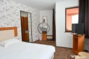 Pensiune la cheie de vanzare | 10 camere | Sacele, Brasov... 