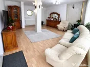 Casa in apreciabil potential,cu terase, curte,gradina echipa 