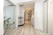 Coresi-Penthouse 3 camere +loc de parcare subteran 203mp 