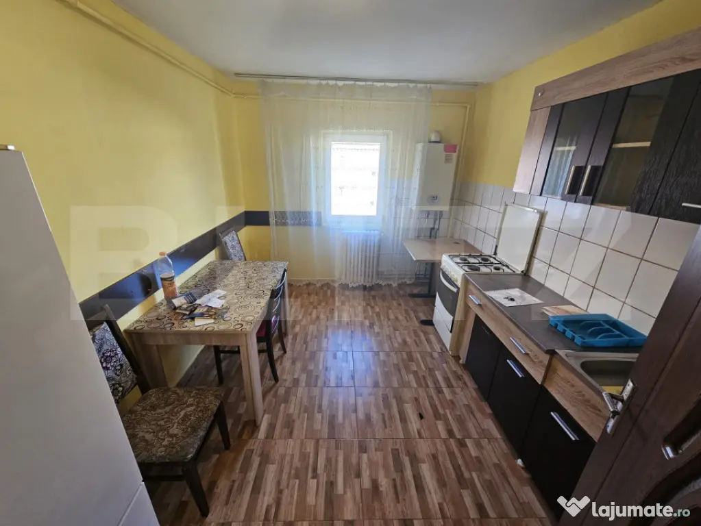 Apartament 3 camere + uscătorie, 78 mp, cu pod mansardabil - Bistrita (Bistrita-Nasaud)