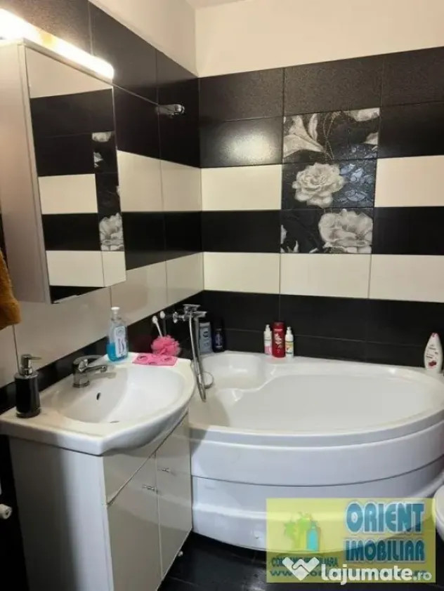 Km 5, apartament 2 camere de vanzare, gaze, mobilat, Constanta