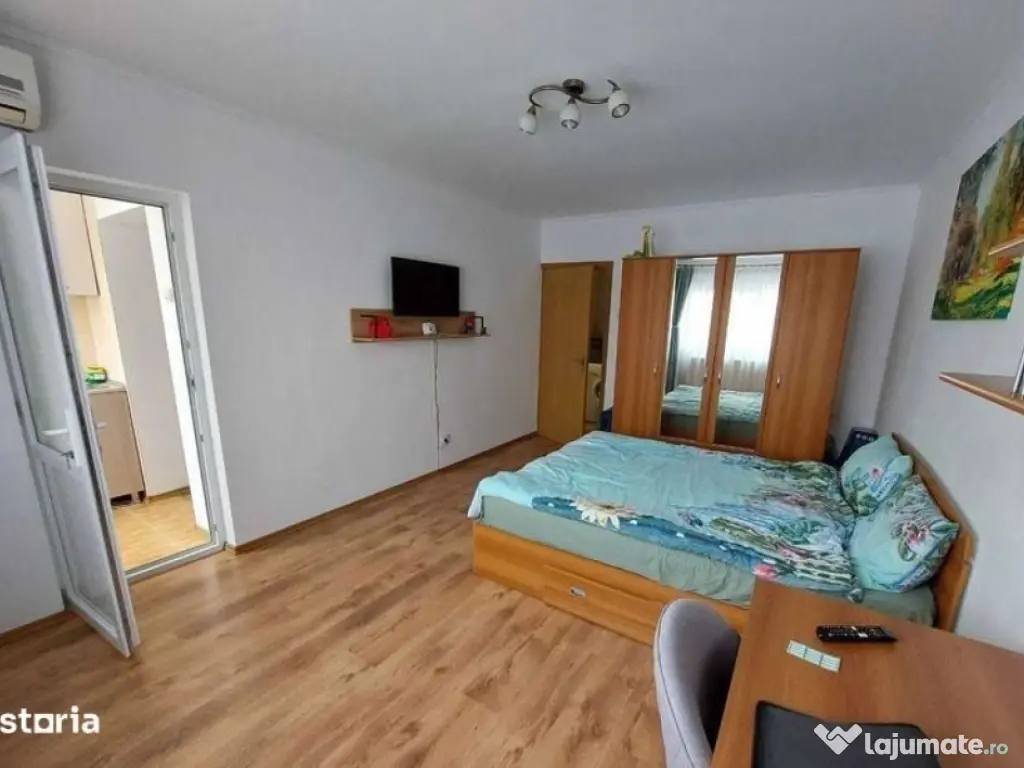 Timpuri noi tineretului piscului etaj 2