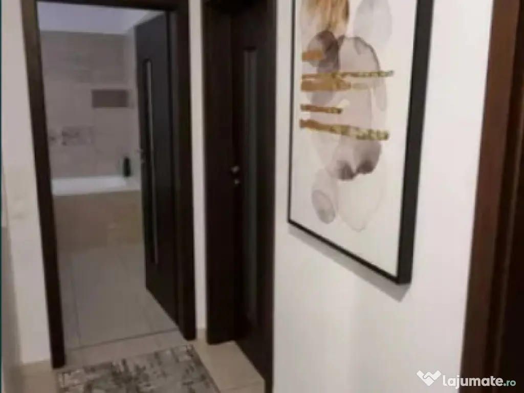 Apartament 2 camere, decomandat - zona Coresi